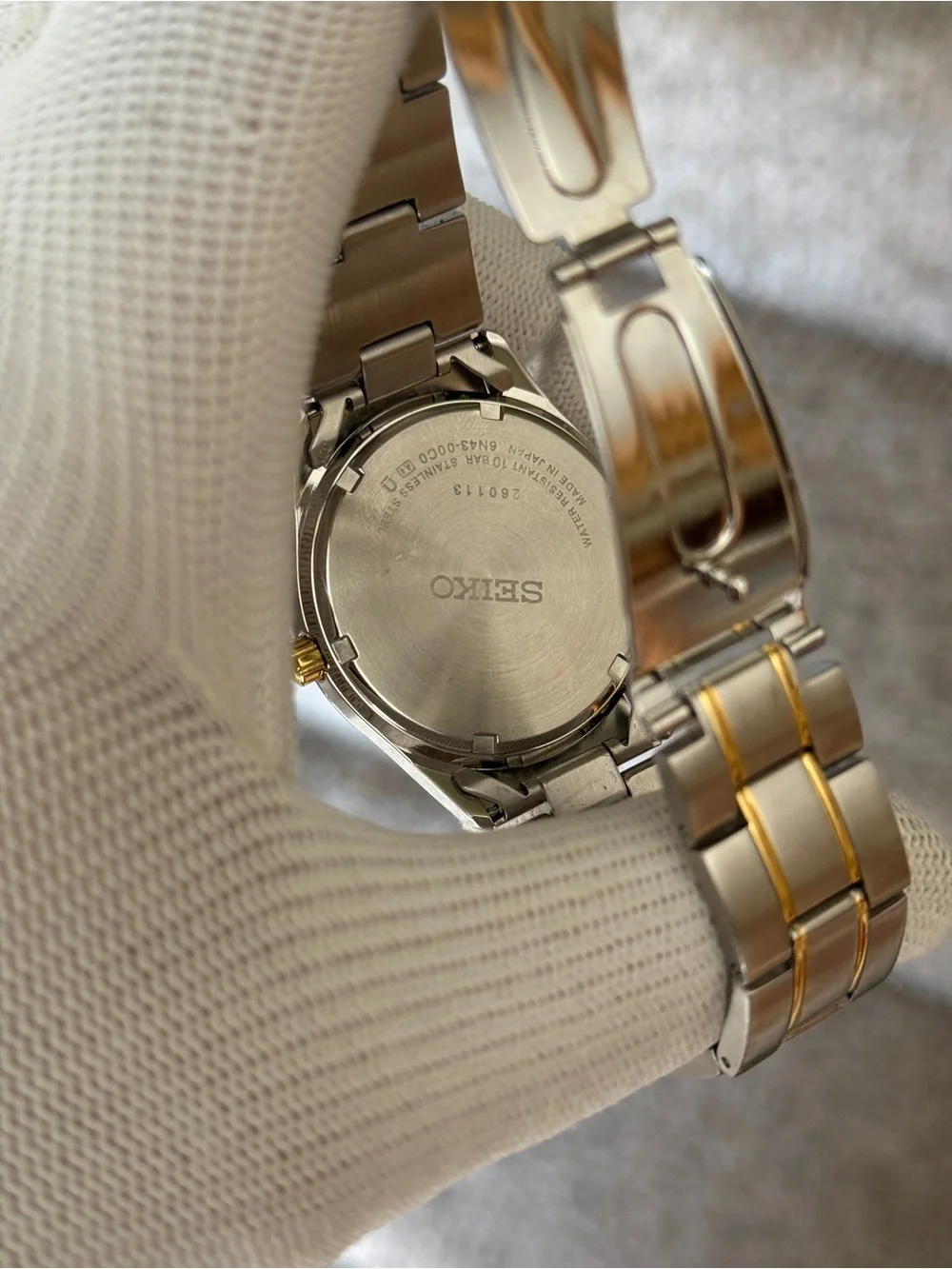 Seiko Black Dial Two-Tone Gold & Silver Bracelet Watch day date Mens Watch